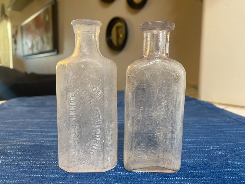 VTG Baer & Hughes The Druggist Bakersfield California Bottle Pharmacy Medicine